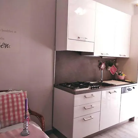 La Casetta - Near The Sea & Free Parking *